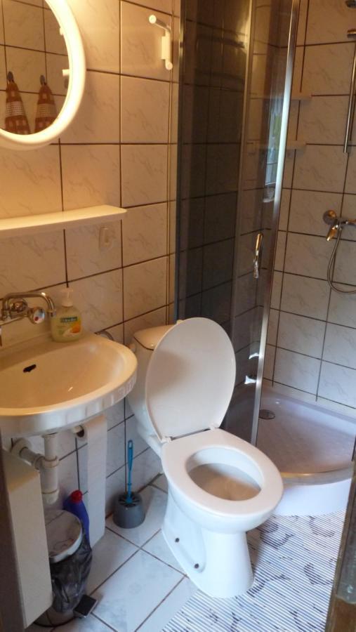 Domek W Ogrodzie Mragowo Bagian luar foto